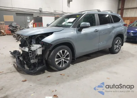 2023 Toyota Highlander Xle z USA, uszkodzony, nr VIN 5TDKDRBH4PS516938